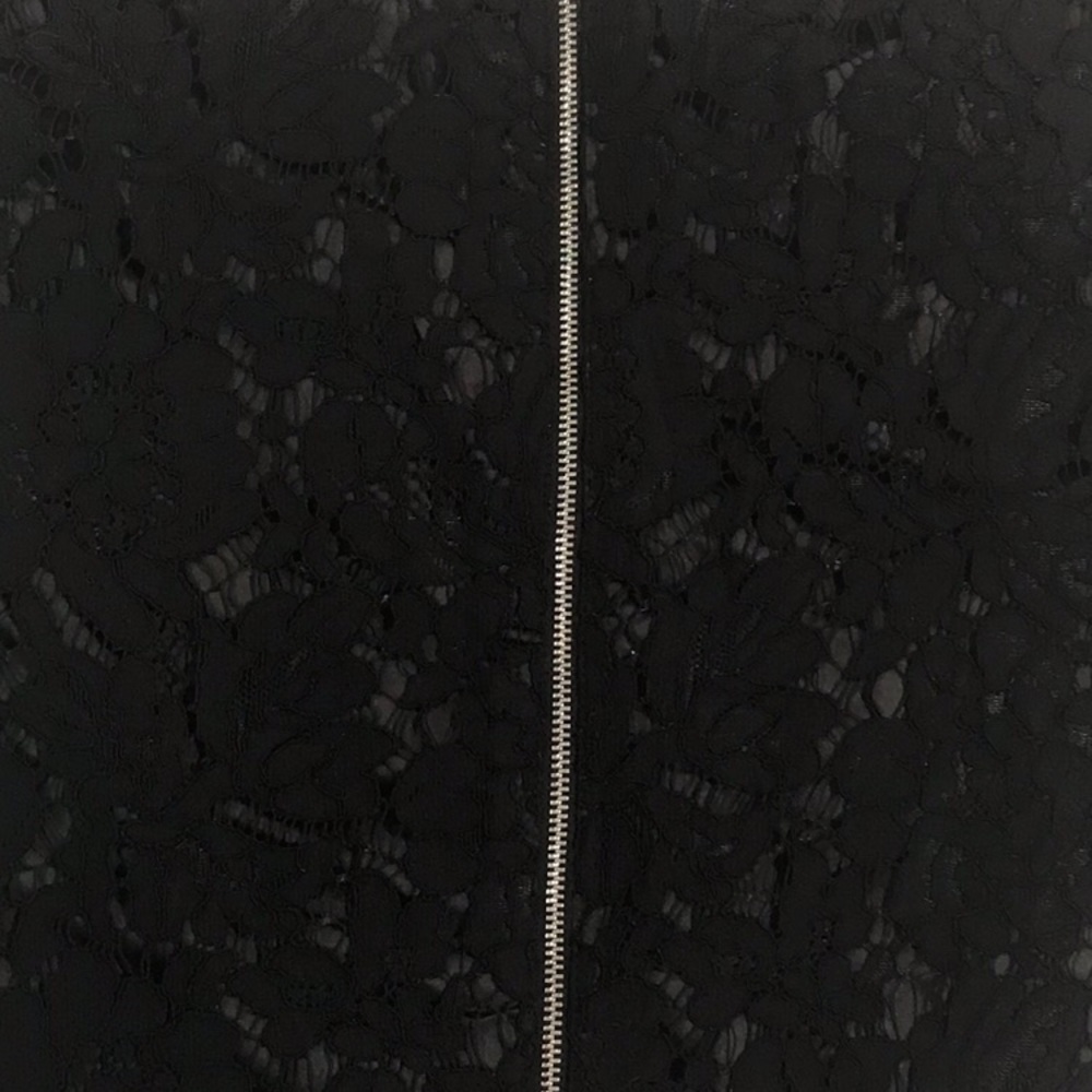 Black lace zip up the back crop top xs - Picture 3 of 5